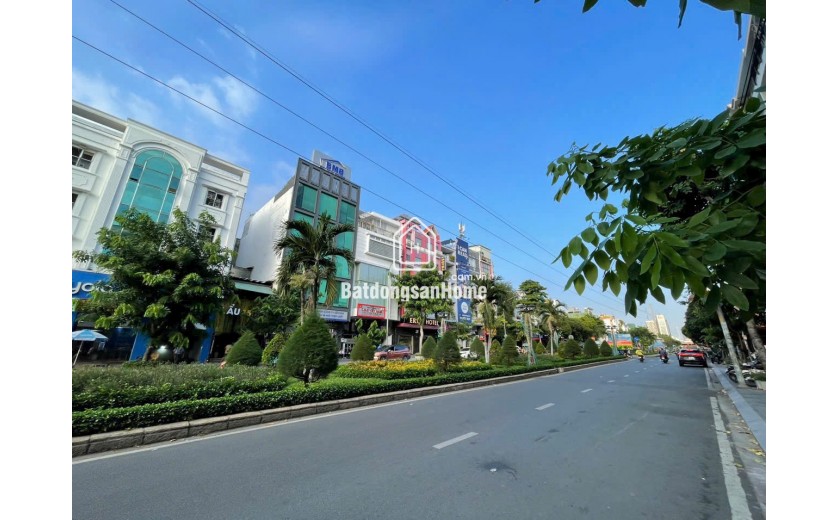 CHO THUÊ NHÀ NGUYÊN CĂN 152 154 156 PHAN XÍCH LONG, PHƯỜNG 2, QUẬN PHÚ NHUẬN